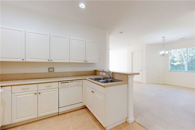 2531 Stockbridge Square SW, Vero Beach, FL 32962