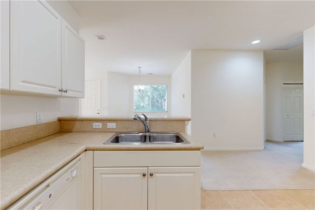 2531 Stockbridge Square SW, Vero Beach, FL 32962