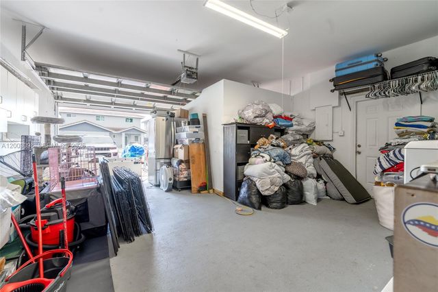 14762 SW 143rd Ter, Miami, FL 33196