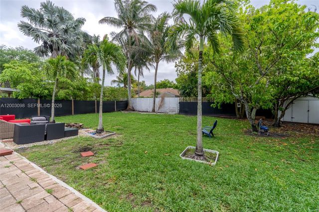 14762 SW 143rd Ter, Miami, FL 33196