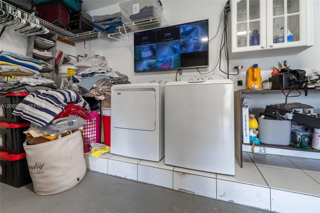 14762 SW 143rd Ter, Miami, FL 33196