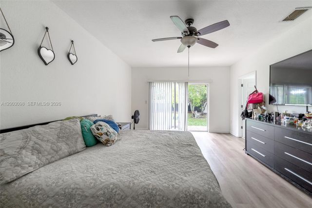 14762 SW 143rd Ter, Miami, FL 33196