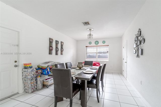 14762 SW 143rd Ter, Miami, FL 33196