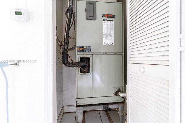 14762 SW 143rd Ter, Miami, FL 33196