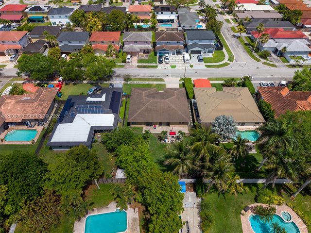 14762 SW 143rd Ter, Miami, FL 33196