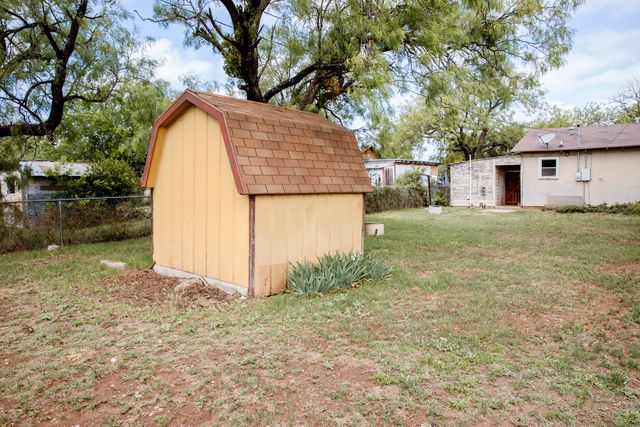 2903 Chestnut Street, San Angelo, TX 76901