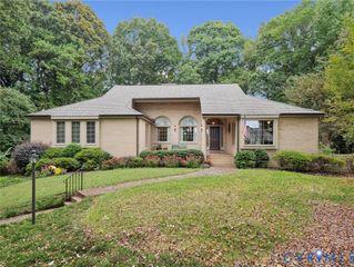 9010 Kings Crown Rd, North Chesterfield, VA 23236