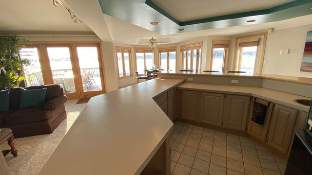 2480 E Lakeshore Drive, Crown Point, IN 46307