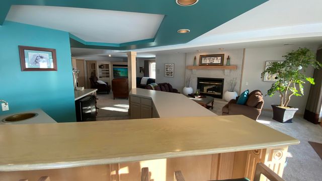 2480 E Lakeshore Drive, Crown Point, IN 46307