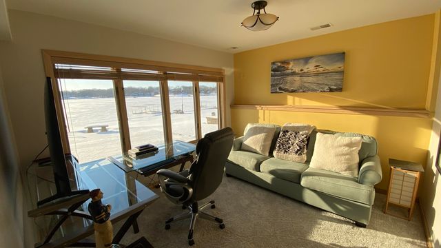 2480 E Lakeshore Drive, Crown Point, IN 46307