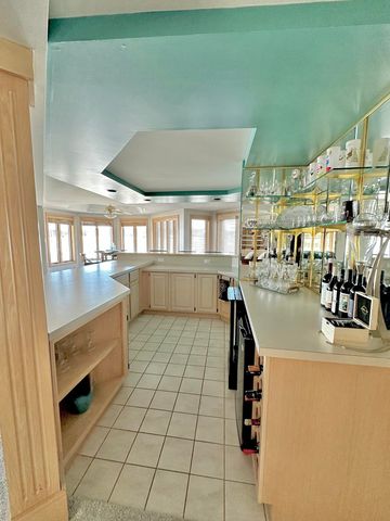 2480 E Lakeshore Drive, Crown Point, IN 46307