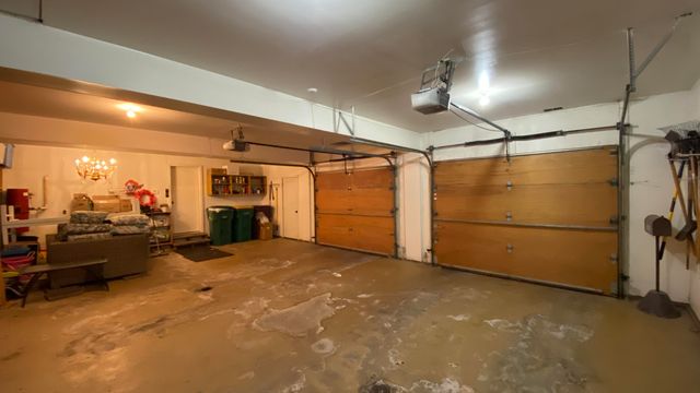 2480 E Lakeshore Drive, Crown Point, IN 46307