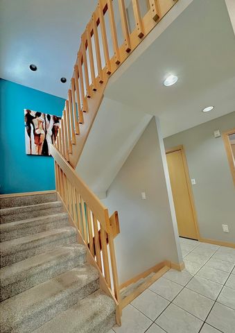 2480 E Lakeshore Drive, Crown Point, IN 46307