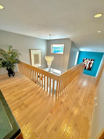 2480 E Lakeshore Drive, Crown Point, IN 46307