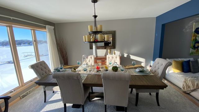 2480 E Lakeshore Drive, Crown Point, IN 46307