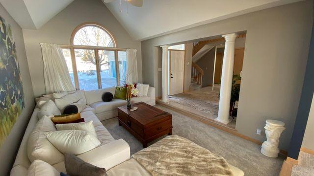 2480 E Lakeshore Drive, Crown Point, IN 46307