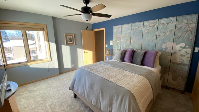 2480 E Lakeshore Drive, Crown Point, IN 46307