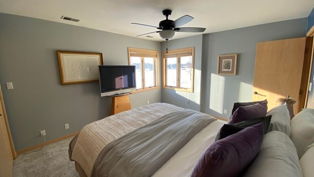 2480 E Lakeshore Drive, Crown Point, IN 46307