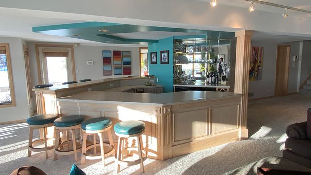 2480 E Lakeshore Drive, Crown Point, IN 46307