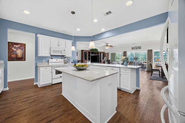 21 Belvedere Ln, Bluffton, SC 29909