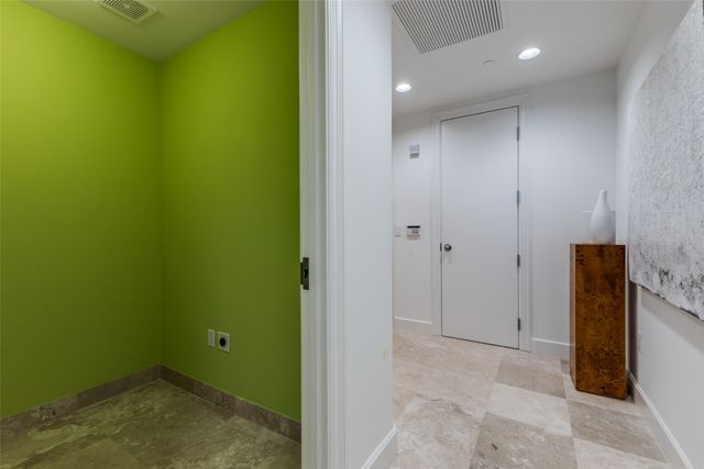 1505 Elm Street 1004, Dallas, TX 75201