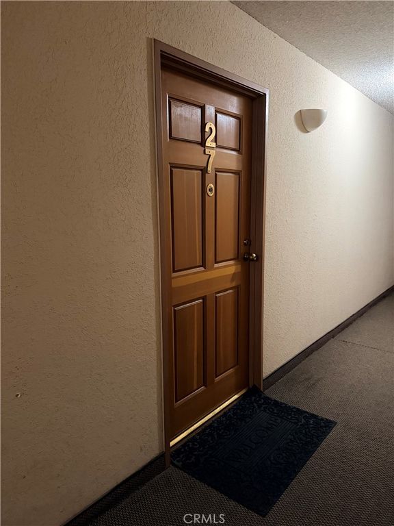 Image 25 of property listing at 377 W California 27, Glendale, CA 91203