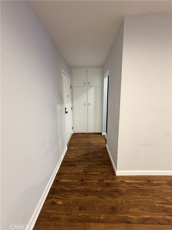 Image 8 of property listing at 377 W California 27, Glendale, CA 91203