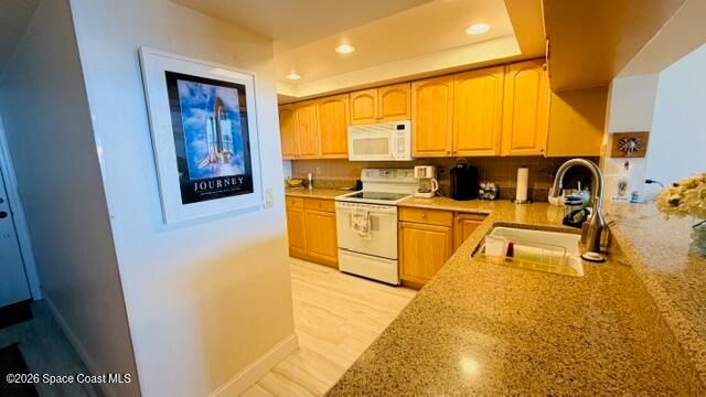 1860 N Atlantic Avenue B406, Cocoa Beach, FL 32931