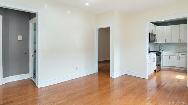 1129 221st, Bronx, NY 10469