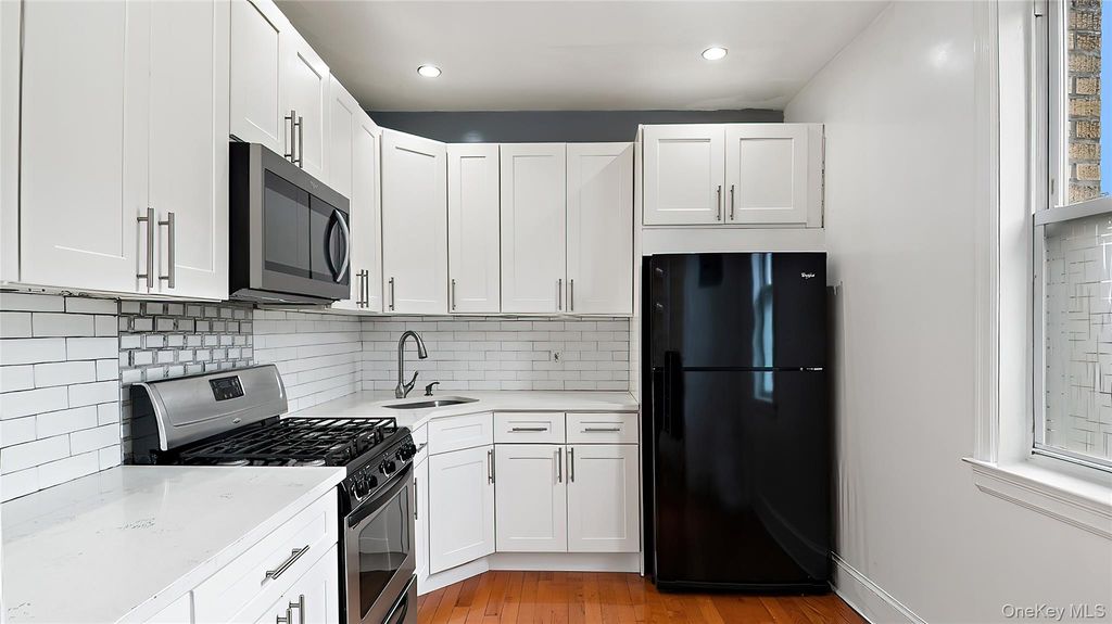 1129 221st, Bronx, NY 10469