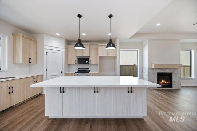 523 Canyon Falls Dr., Twin Falls, ID 83301