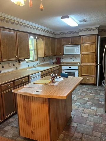 5481 OLD MARKSVILLE Highway, Pineville, LA 71360