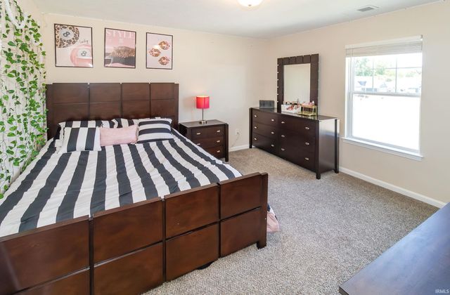 15141 Shakespeare Drive, Evansville, IN 47725