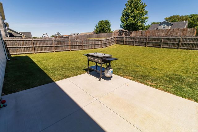 15141 Shakespeare Drive, Evansville, IN 47725