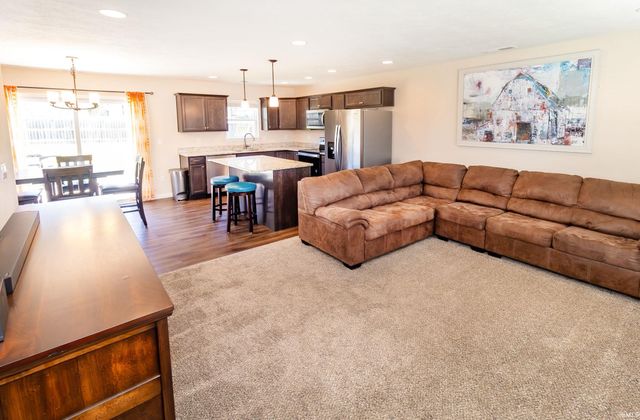 15141 Shakespeare Drive, Evansville, IN 47725