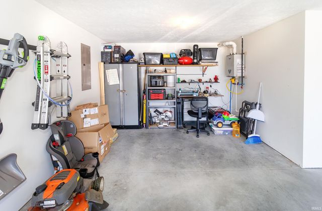 15141 Shakespeare Drive, Evansville, IN 47725