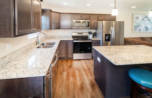 15141 Shakespeare Drive, Evansville, IN 47725