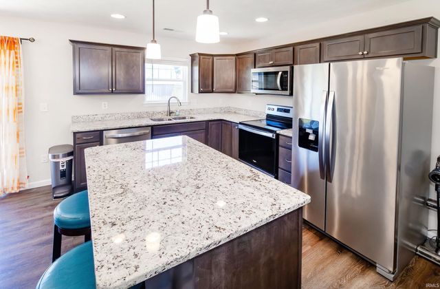 15141 Shakespeare Drive, Evansville, IN 47725