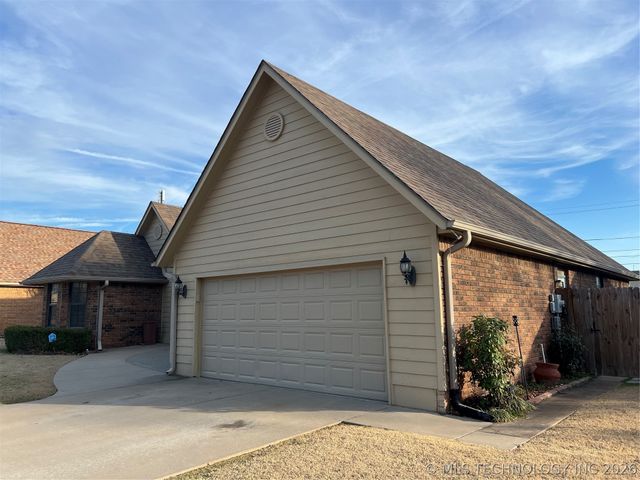 6224 E 49th Street, Tulsa, OK 74135