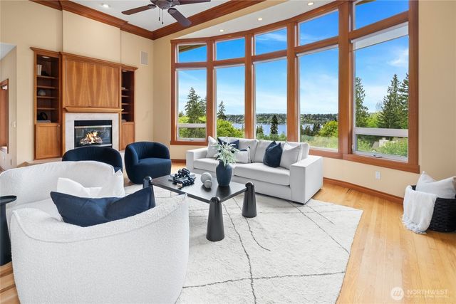 6317 NE 138th Place, Kirkland, WA 98034