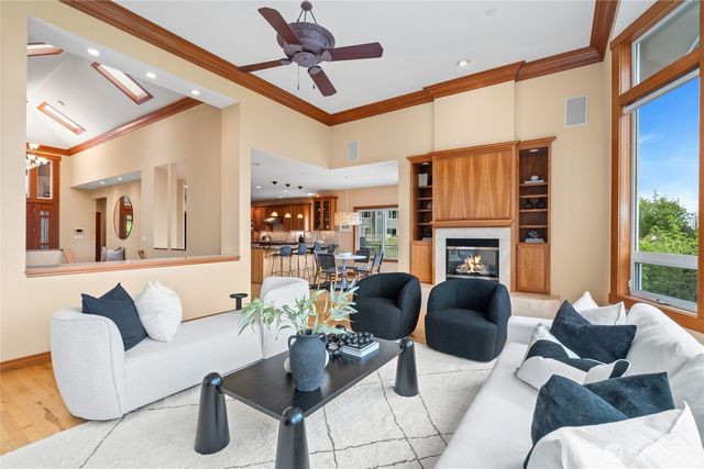 6317 NE 138th Place, Kirkland, WA 98034