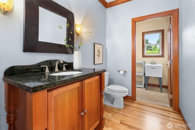 6317 NE 138th Place, Kirkland, WA 98034