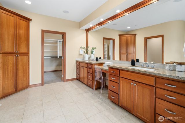 6317 NE 138th Place, Kirkland, WA 98034