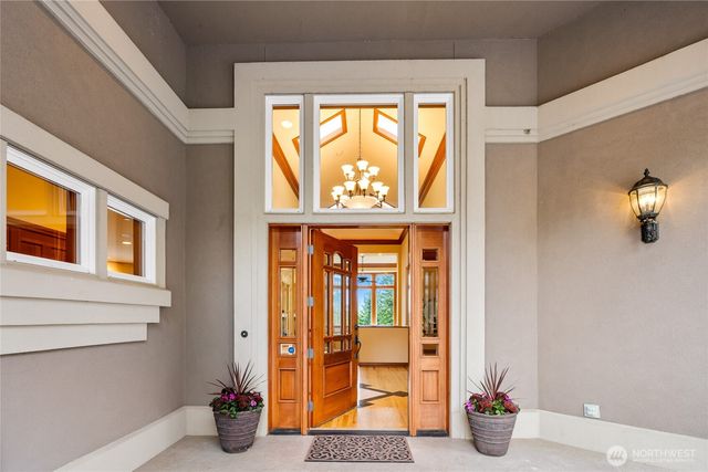 6317 NE 138th Place, Kirkland, WA 98034