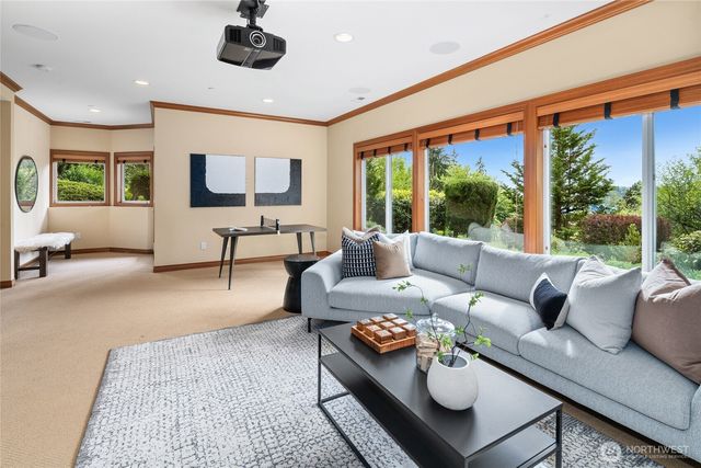 6317 NE 138th Place, Kirkland, WA 98034