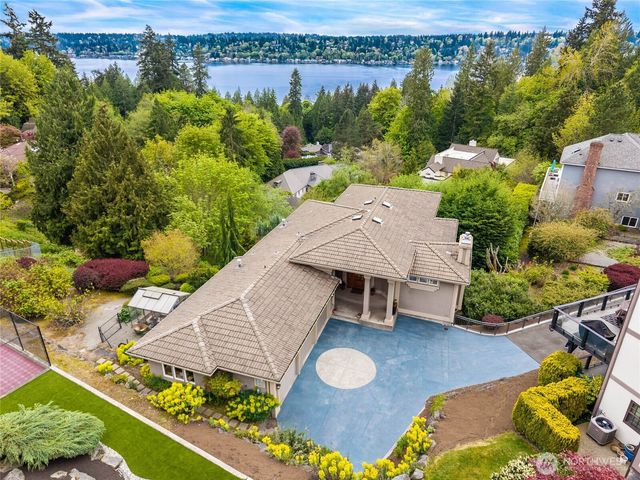 6317 NE 138th Place, Kirkland, WA 98034