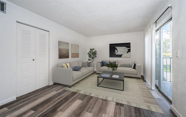 1799 N HIGHLAND AVENUE 106, Clearwater, FL 33755