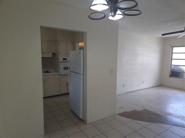 2913 ENGLEWOOD DRIVE, Largo, FL 33771