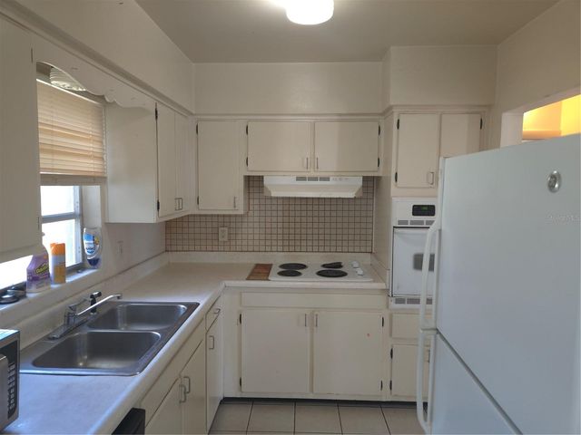 2913 ENGLEWOOD DRIVE, Largo, FL 33771