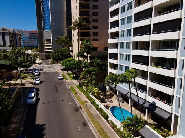 430 Kaiolu Street 308, Honolulu, HI 96815